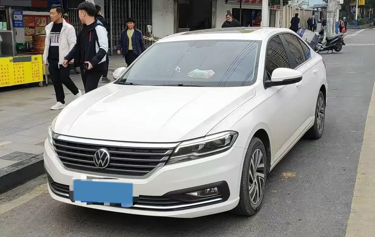 2022 Volkswagen T-Roc 1.4T 150HP L4 7DCT