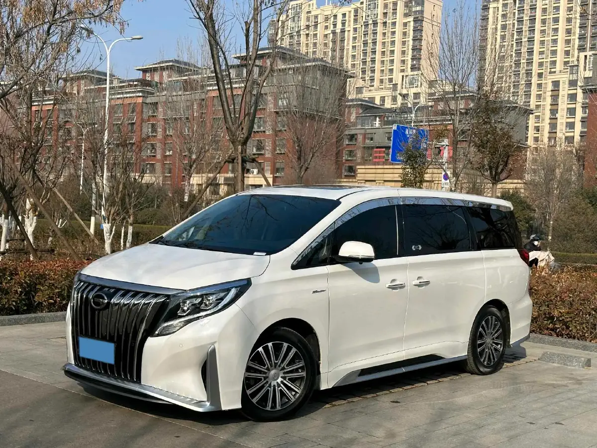 2021 GAC Trumpchi M8 2.0T 252HP L4 8AT