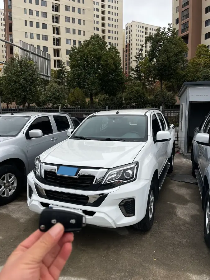 2024 Isuzu Jim 2.8T 120HP L4 5MT