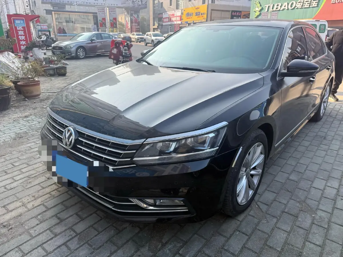 2017 Volkswagen Passat 1.8T 180HP L4 7DCT