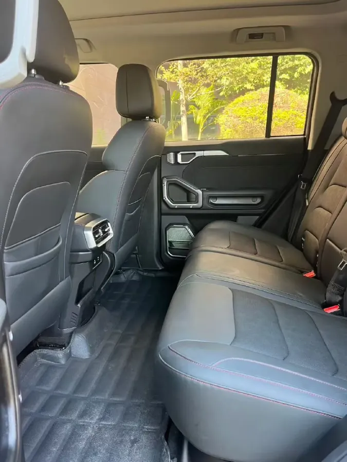 2023 Jetour Traveller 1.5T 184HP L4 7DCT,autocango,china used car exporter,china ev exporter,chinese used car exporter,chinese used ev exporter