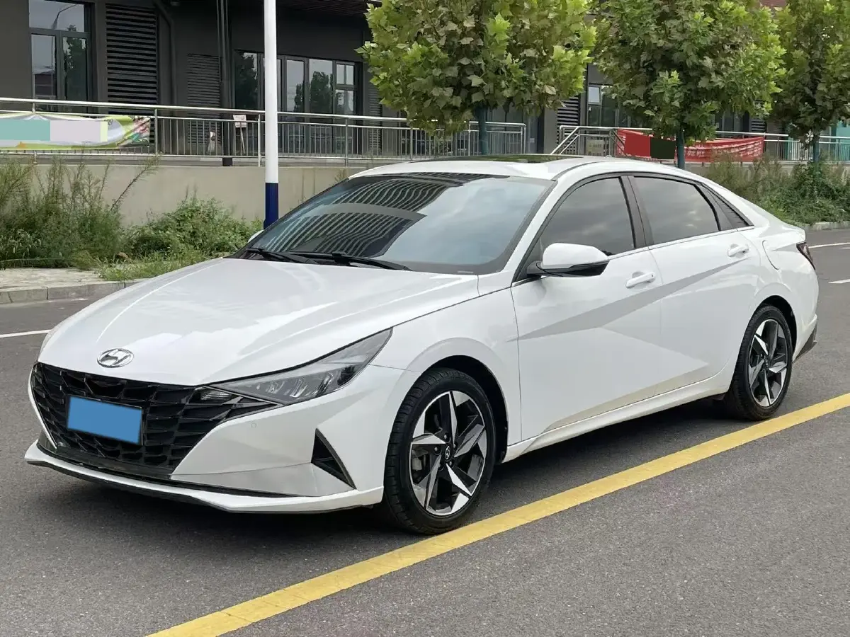 2021 Hyundai Elantra 1.5L 115HP L4 CVT