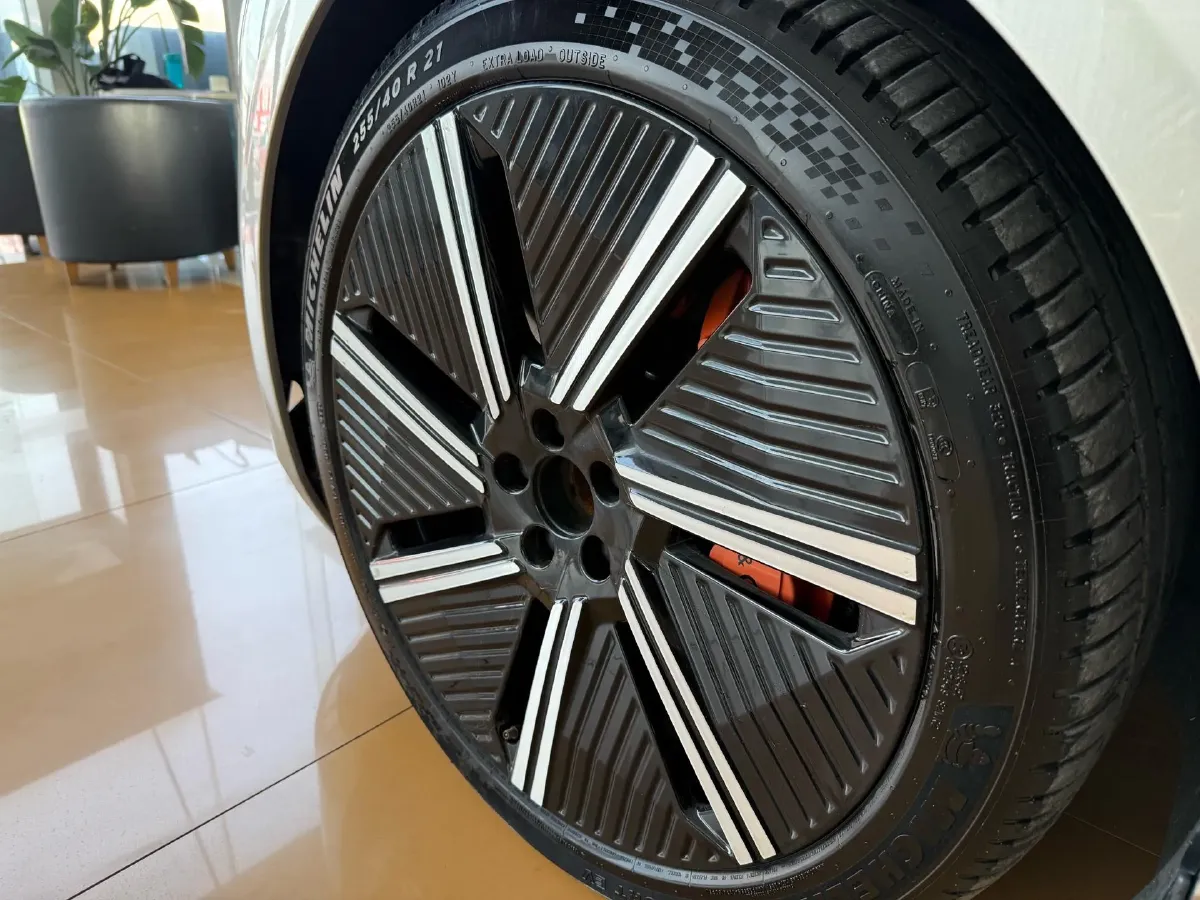 2025 LYNK&CO Z10 BEV 95KWH,autocango,china used car exporter,china ev exporter,chinese used car exporter,chinese used ev exporter