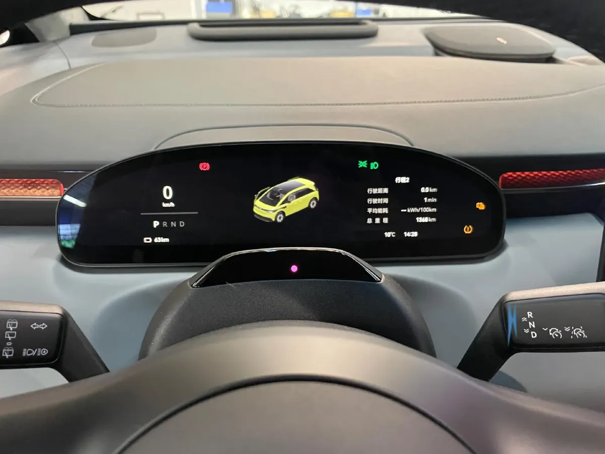 2025 Zeekr MIX BEV 102KWH,autocango,china used car exporter,china ev exporter,chinese used car exporter,chinese used ev exporter