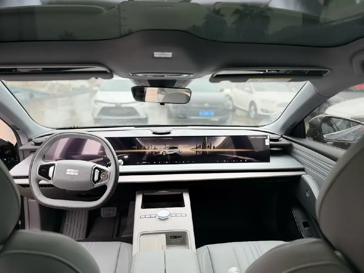 2024 Geely Galaxy E8 BEV 62KWH,autocango,china used car exporter,china ev exporter,chinese used car exporter,chinese used ev exporter