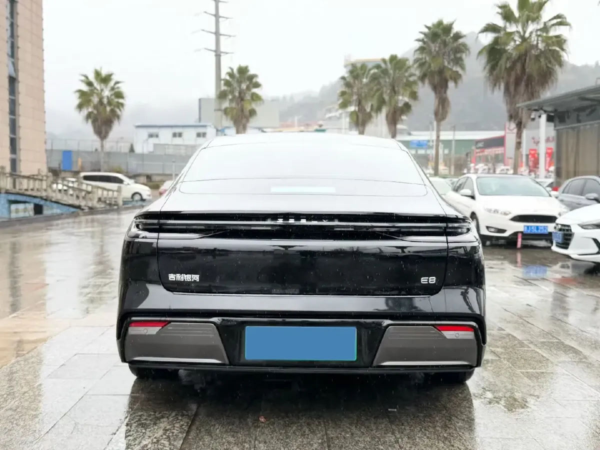 2024 Geely Galaxy E8 BEV 62KWH,autocango,china used car exporter,china ev exporter,chinese used car exporter,chinese used ev exporter