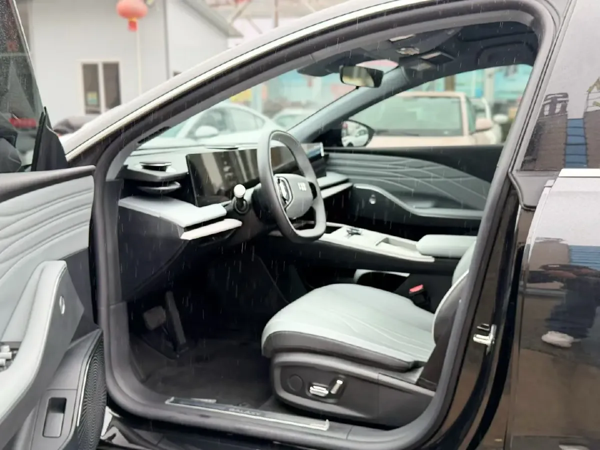 2024 Geely Galaxy E8 BEV 62KWH,autocango,china used car exporter,china ev exporter,chinese used car exporter,chinese used ev exporter