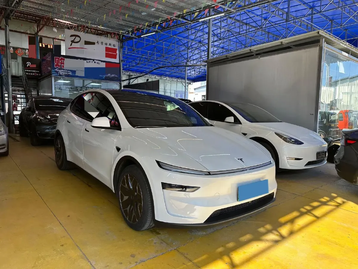 2025 Tesla Model Y L BEV,autocango,china used car exporter,china ev exporter,chinese used car exporter,chinese used ev exporter