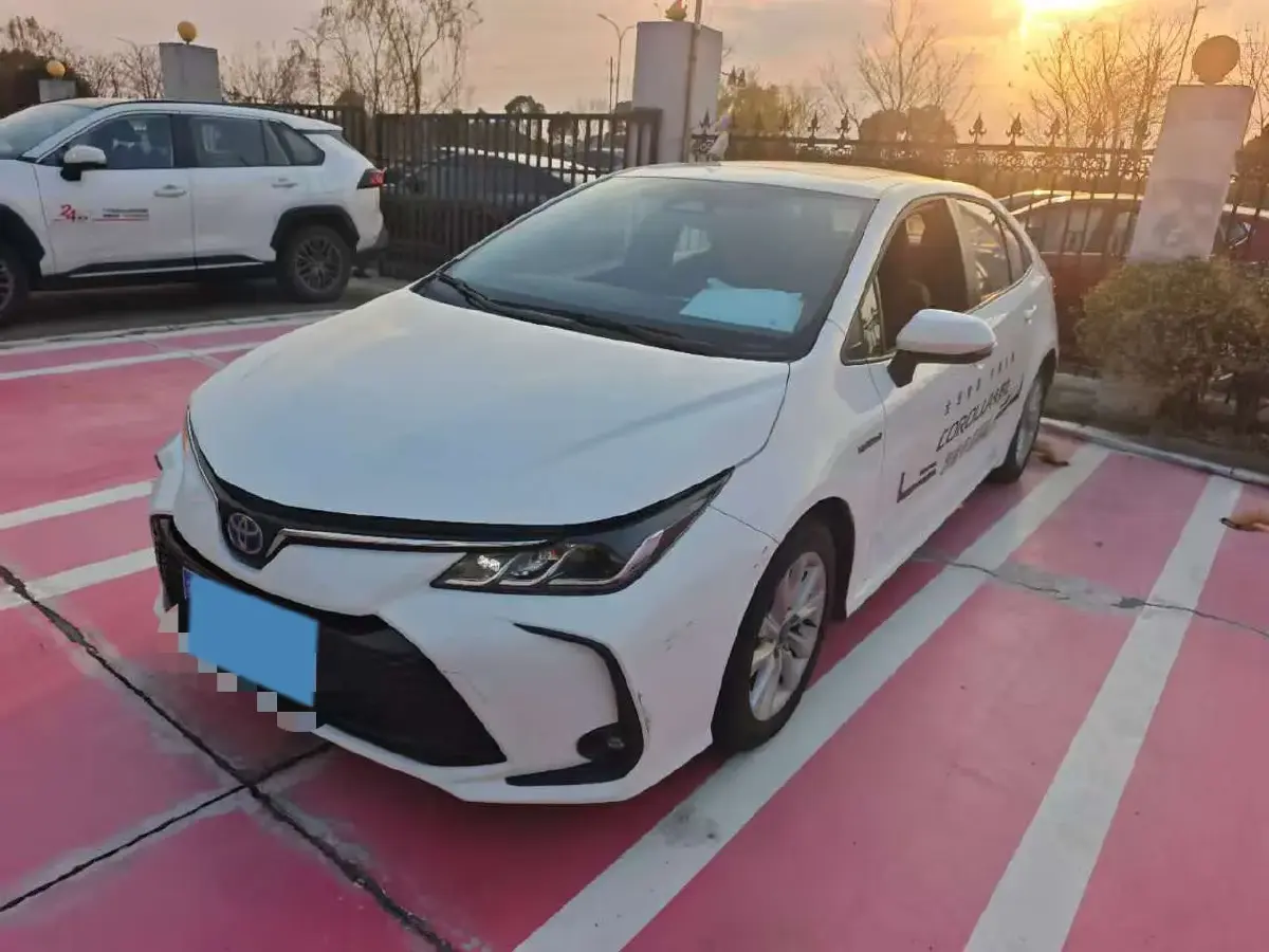 2023 Toyota Corolla 1.8L 98HP L4 E-CVT Hybrid