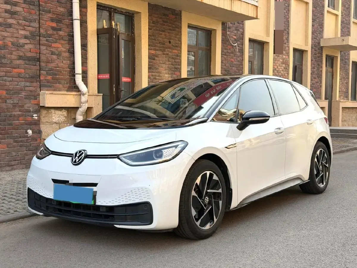 2023 Volkswagen ID.3 BEV 52.8KWH