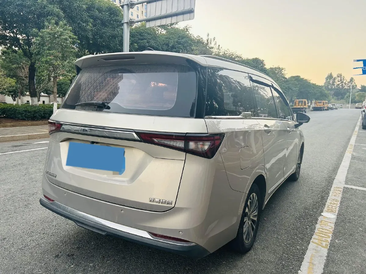 2022 Venucia T60 1.6L 126HP L4 CVT,autocango,china used car exporter,china ev exporter,chinese used car exporter,chinese used ev exporter