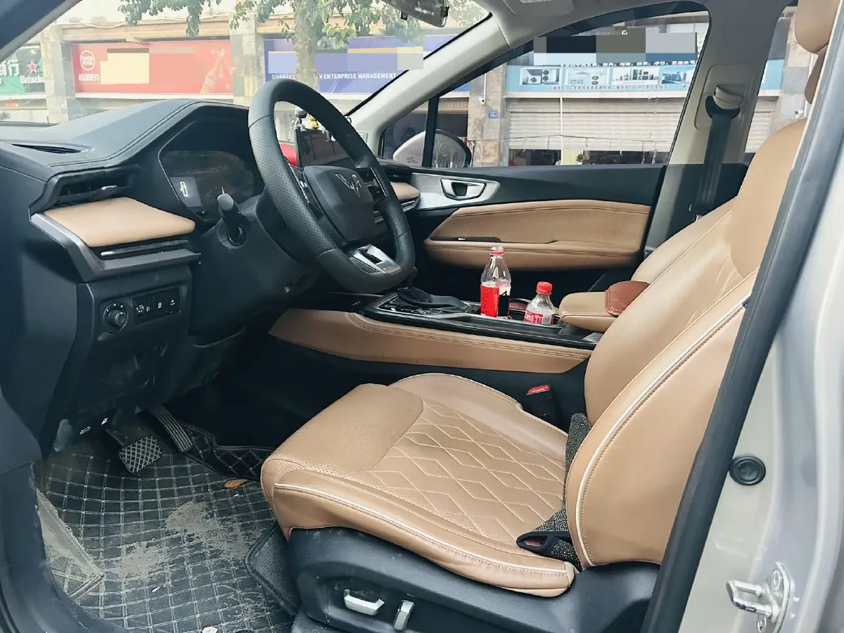 2022 Venucia T60 1.6L 126HP L4 CVT,autocango,china used car exporter,china ev exporter,chinese used car exporter,chinese used ev exporter