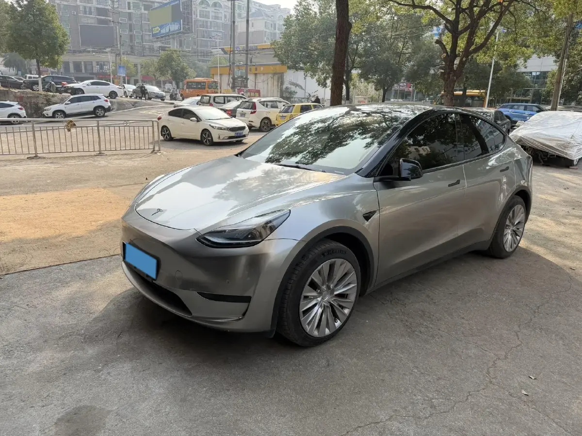 2022 Tesla Model Y BEV 60KWH