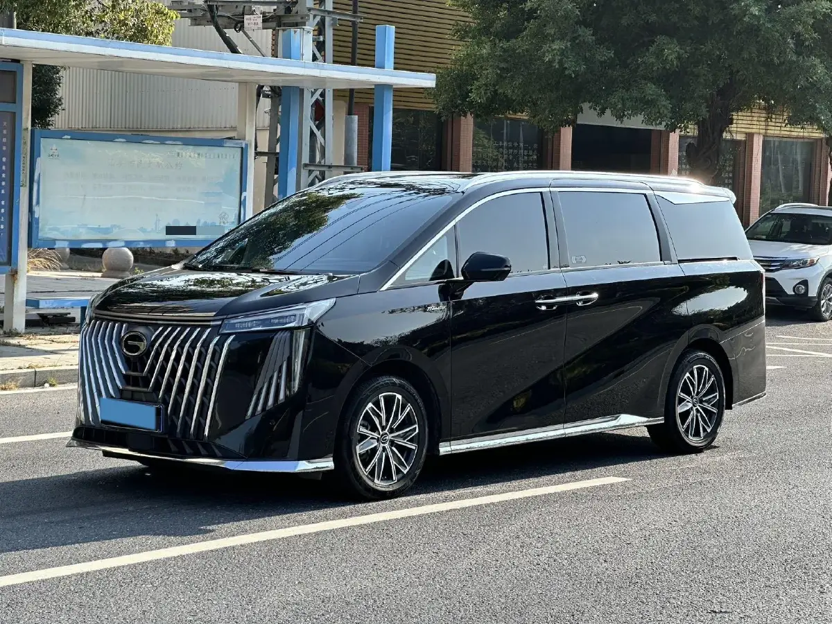 2023 GAC Trumpchi M8 2.0T 252HP L4 8AT