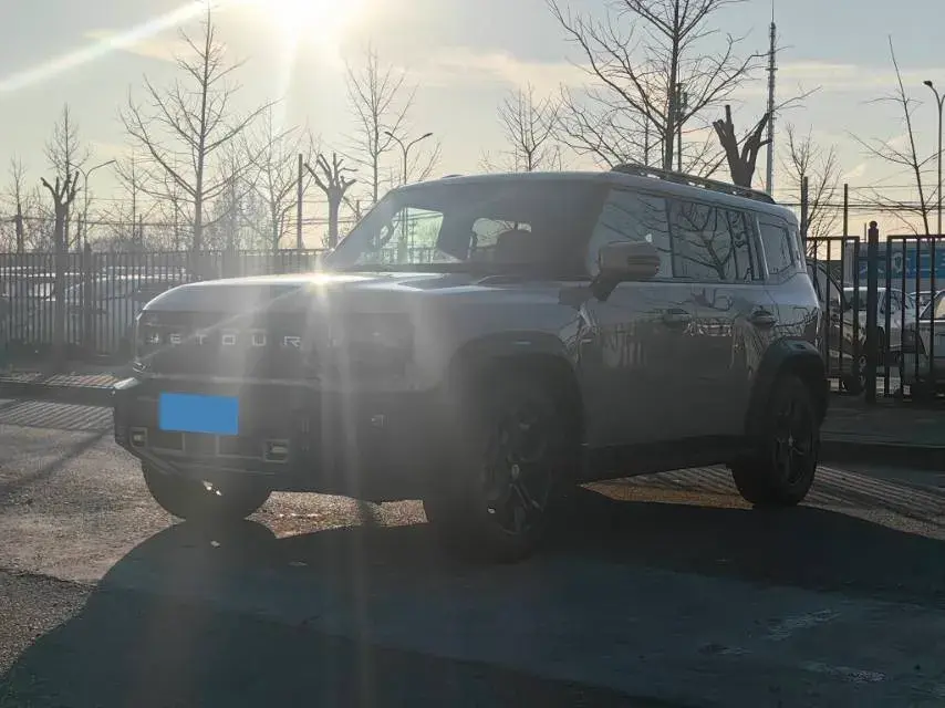 2023 Jetour Traveller 2.0T 254HP L4 7DCT