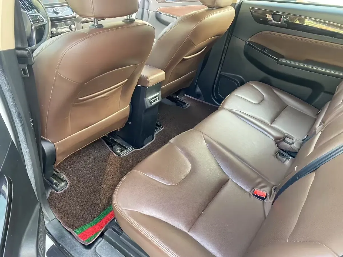 2017 LiFan XuanLang 1.8L 133HP L4 5MT,autocango,china used car exporter,china ev exporter,chinese used car exporter,chinese used ev exporter