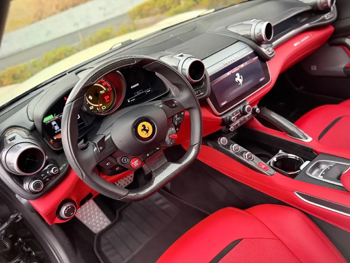 2017 Ferrari GTC4 Lusso 3.9T 609HP V8 7DCT,autocango,china used car exporter,china ev exporter,chinese used car exporter,chinese used ev exporter