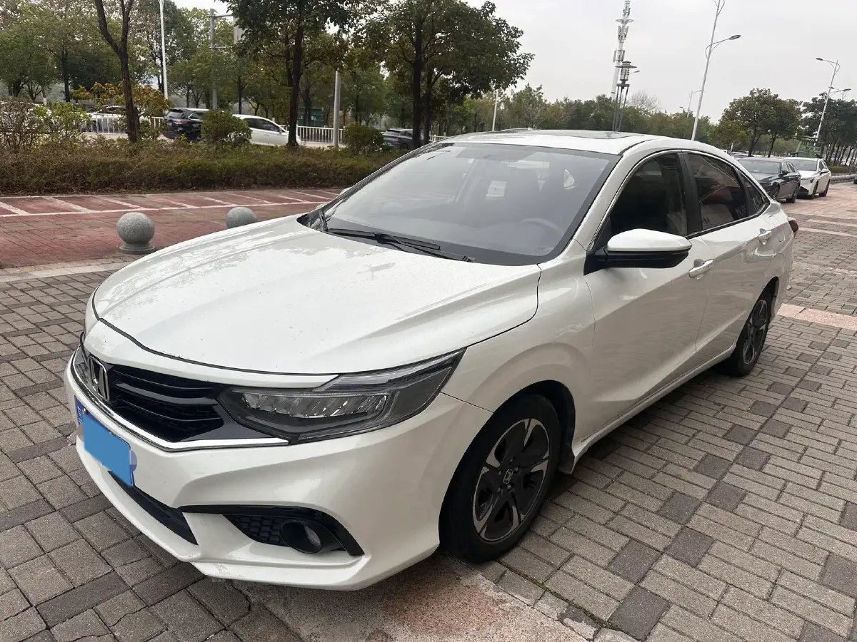 2019 Honda Envix 1.0T 122HP L3 CVT