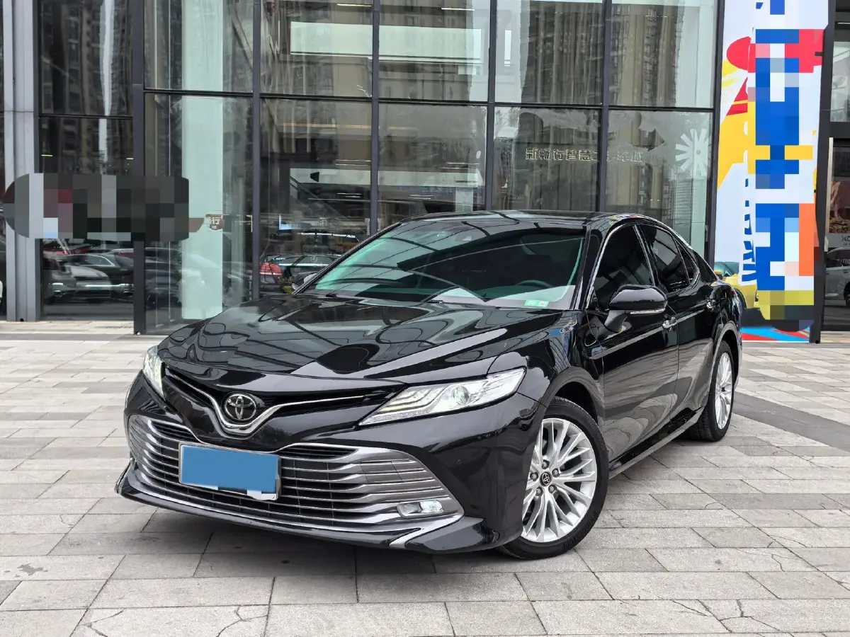 2019 Toyota Camry 2.5L 209HP L4 8AT