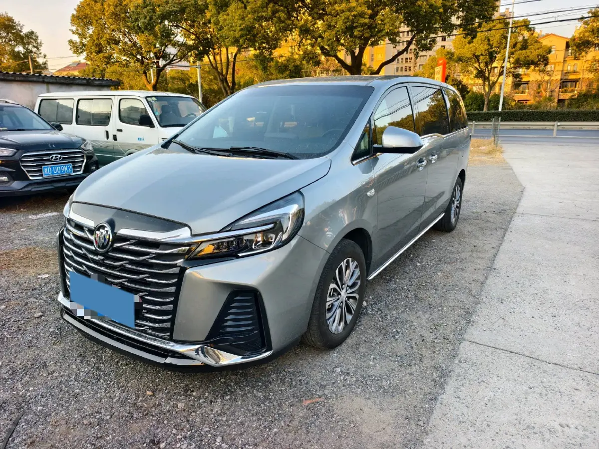 2023 Buick GL8 2.0T 237HP L4 9AT