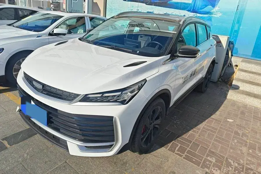 2025 Geely Coolray 1.5T 181HP L4 7DCT