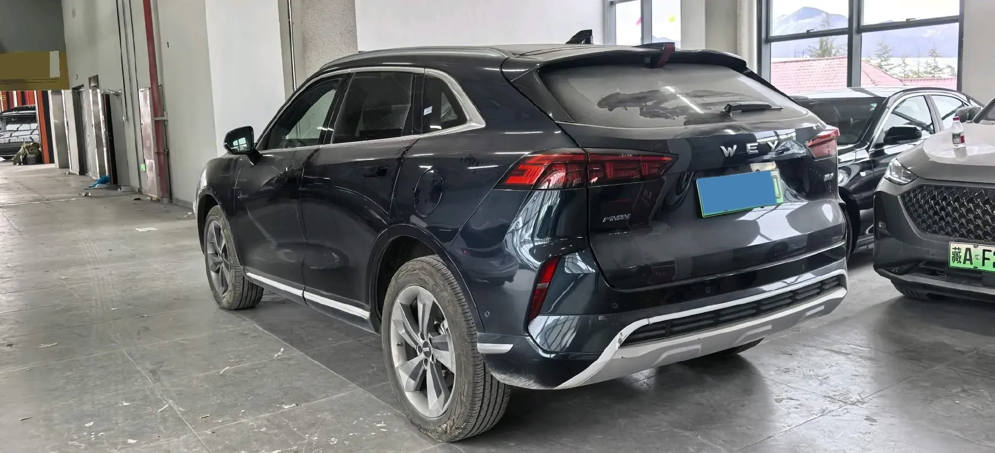 2022 WEY Mocha 1.5T 156HP L4 2DHT PHEV 39.67KWH,autocango,china used car exporter,china ev exporter,chinese used car exporter,chinese used ev exporter