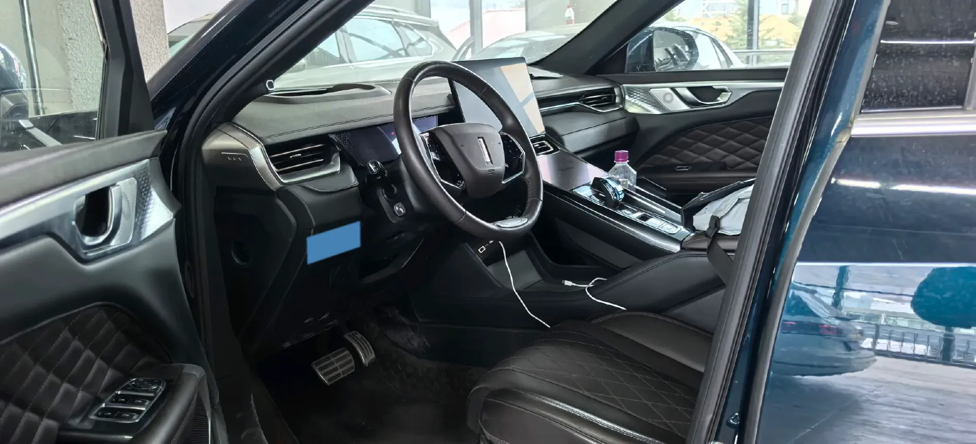 2022 WEY Mocha 1.5T 156HP L4 2DHT PHEV 39.67KWH,autocango,china used car exporter,china ev exporter,chinese used car exporter,chinese used ev exporter