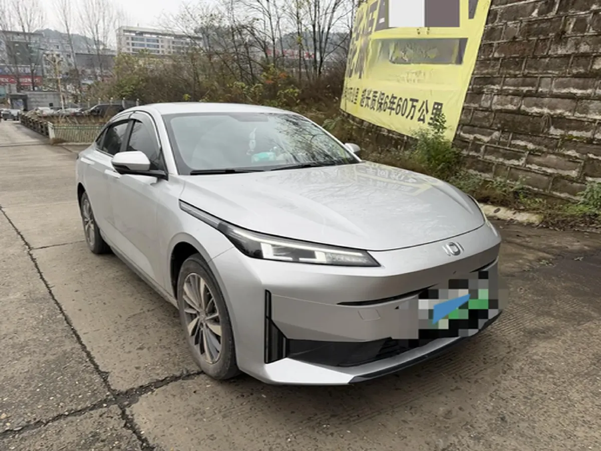2024 ChangAn QiYuan A05 1.5L 110HP L4 E-CVT PHEV 18.99KWH,autocango,china used car exporter,china ev exporter,chinese used car exporter,chinese used ev exporter