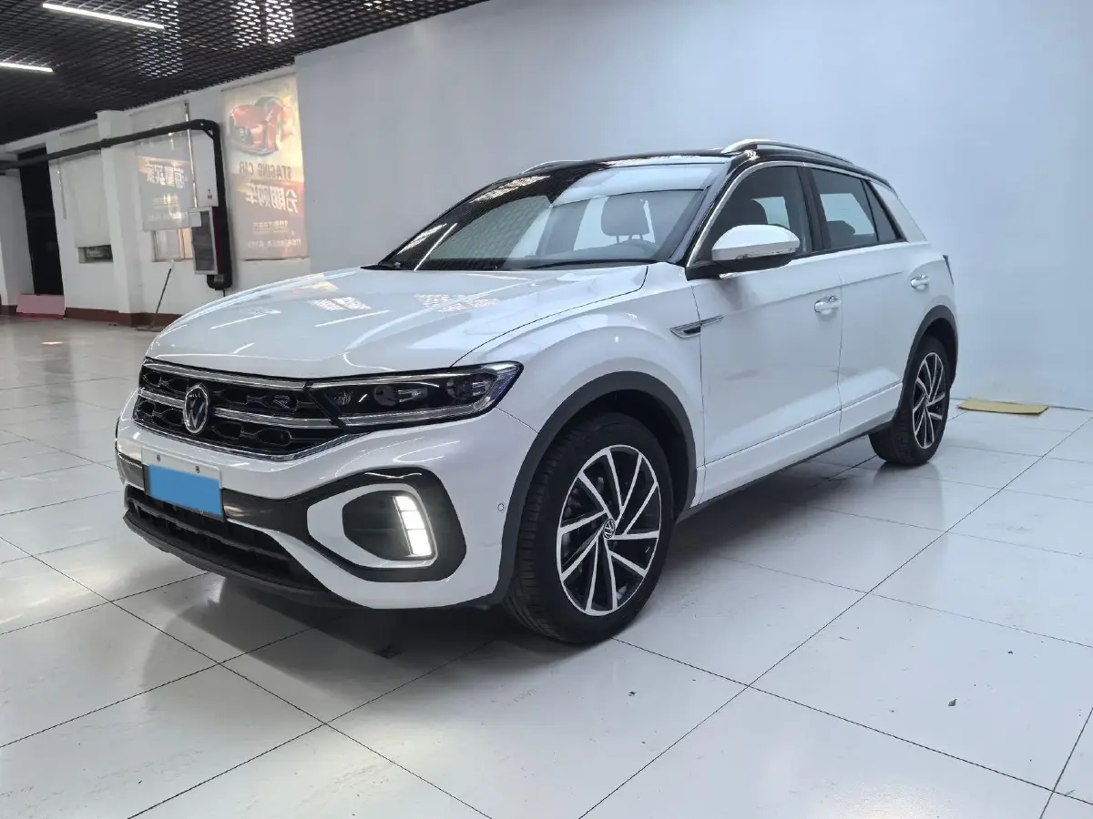 2023 Volkswagen T-Roc 1.5T 160HP L4 7DCT