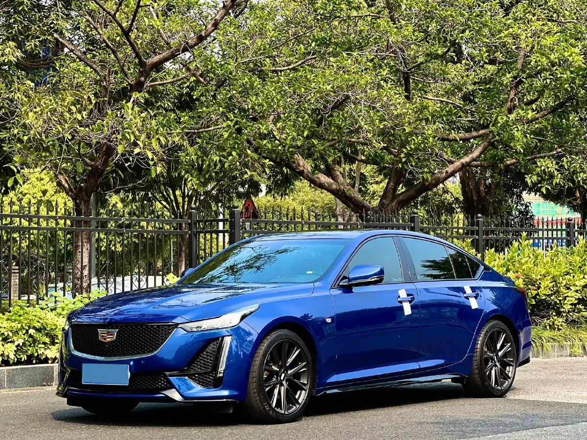 2020 Cadillac CT5 2.0T 241HP L4 10AT