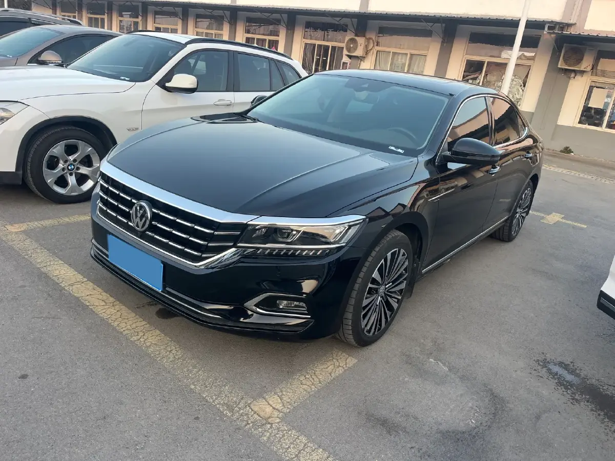 2020 Volkswagen Passat 2.0T 186HP L4 7DCT