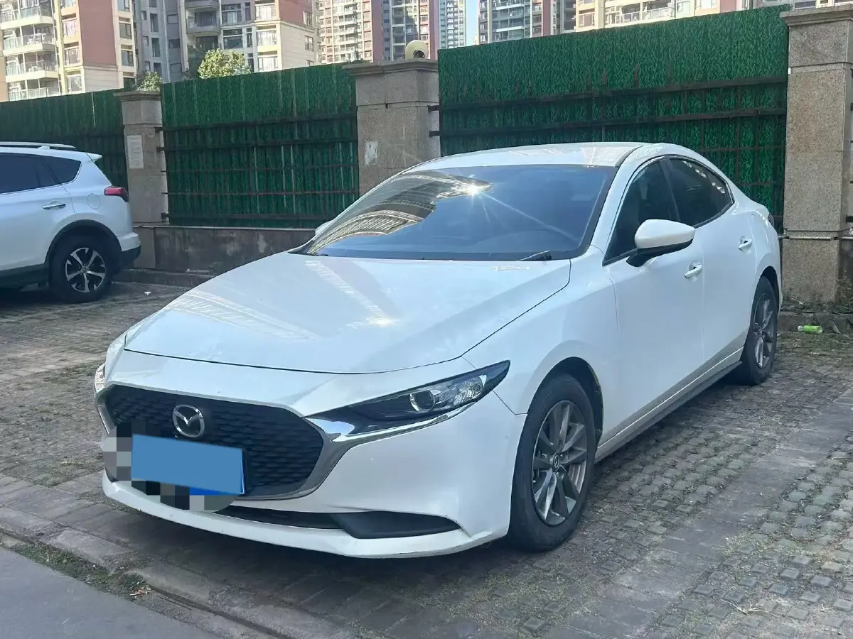 2020 Mazda 3 Axela 1.5L 117HP L4 6AT