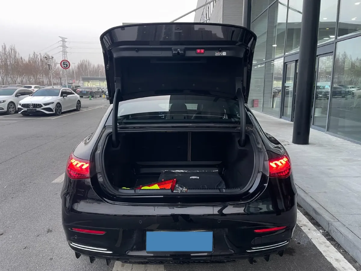 2025 Mercedes-Benz EQE Class BEV 96.1KWH,autocango,china used car exporter,china ev exporter,chinese used car exporter,chinese used ev exporter