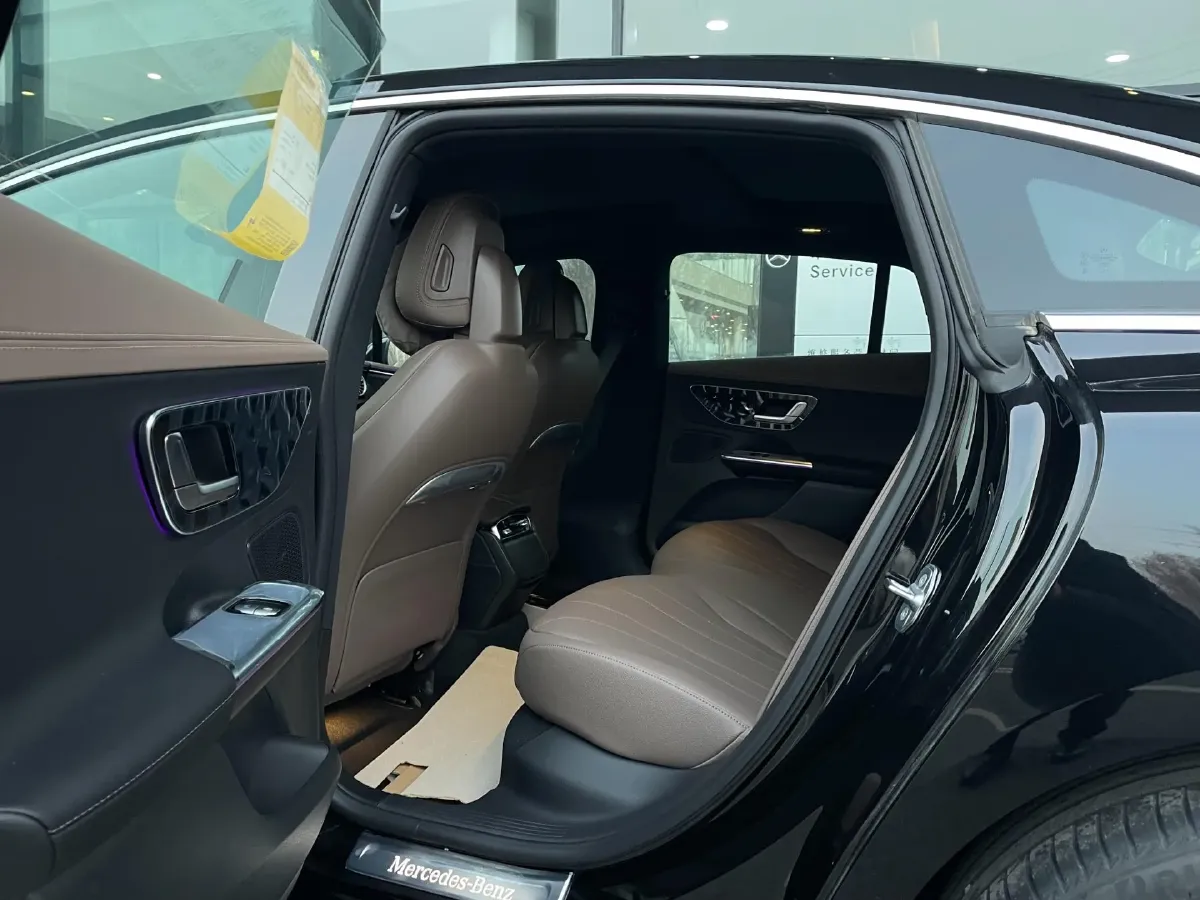 2025 Mercedes-Benz EQE Class BEV 96.1KWH,autocango,china used car exporter,china ev exporter,chinese used car exporter,chinese used ev exporter