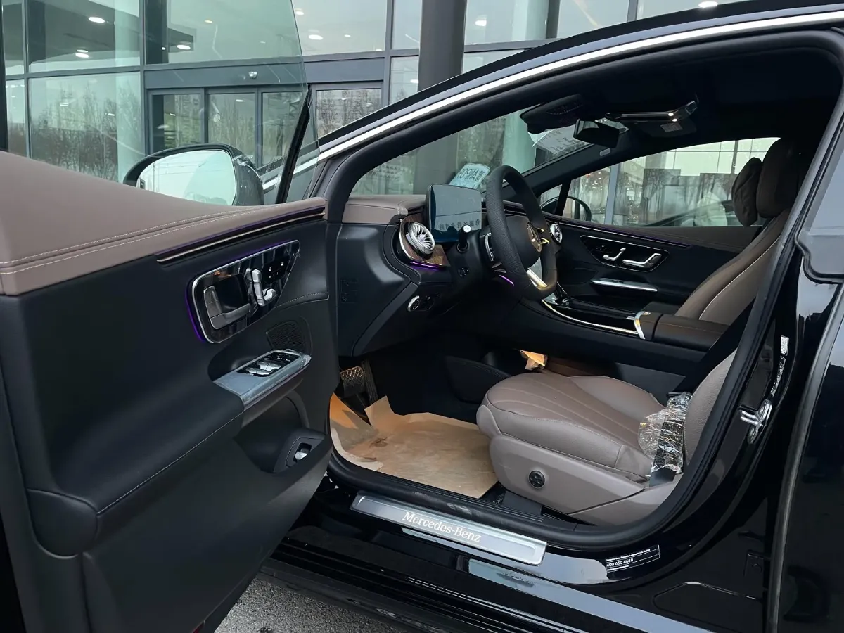 2025 Mercedes-Benz EQE Class BEV 96.1KWH,autocango,china used car exporter,china ev exporter,chinese used car exporter,chinese used ev exporter