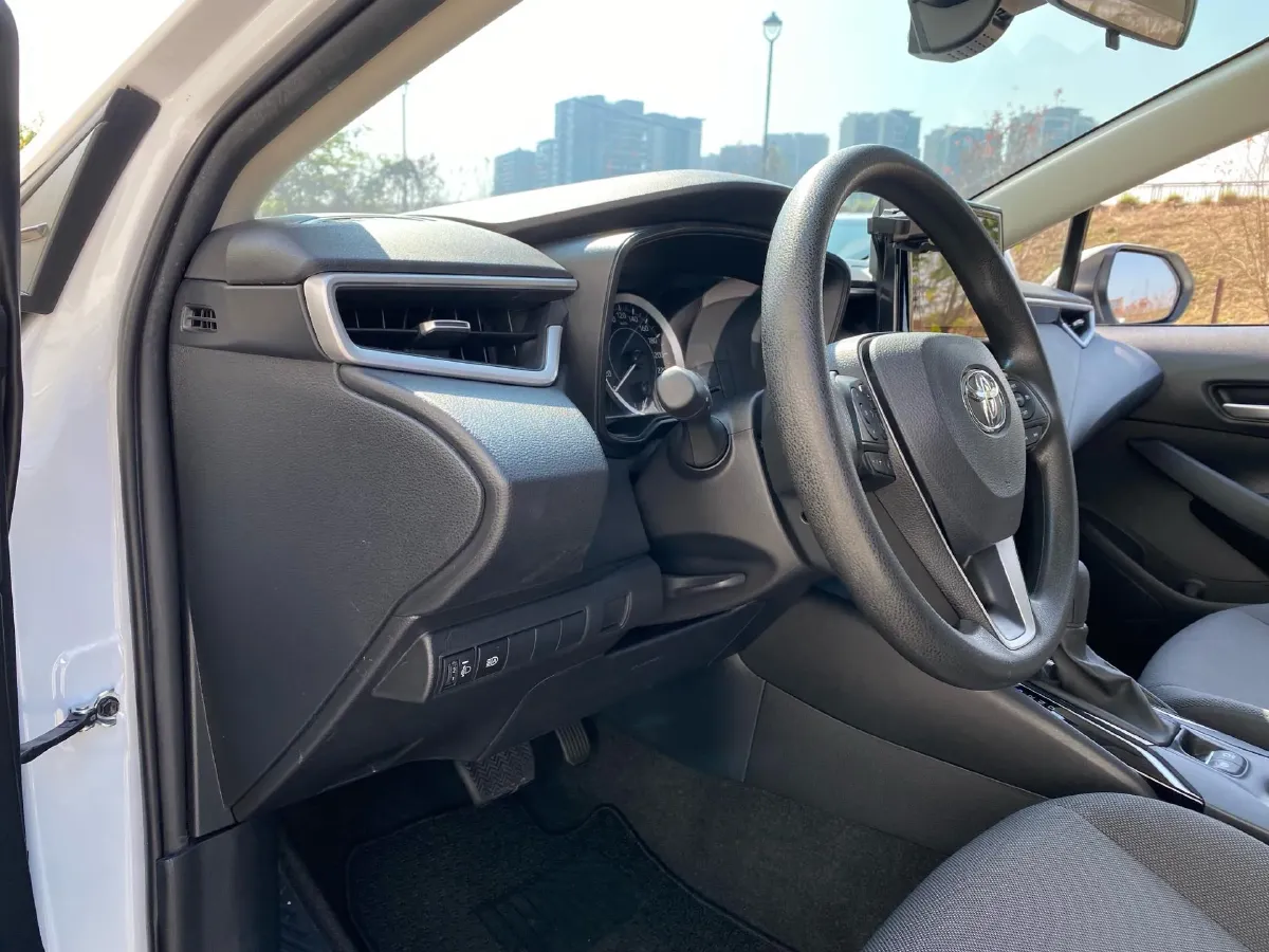 2021 Toyota Corolla 1.5L 121HP L3 CVT,autocango,china used car exporter,china ev exporter,chinese used car exporter,chinese used ev exporter