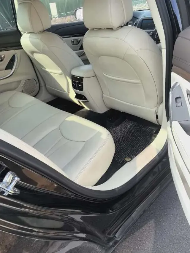 2017 Roewe 950 2.0T 220HP L4 6DCT,autocango,china used car exporter,china ev exporter,chinese used car exporter,chinese used ev exporter