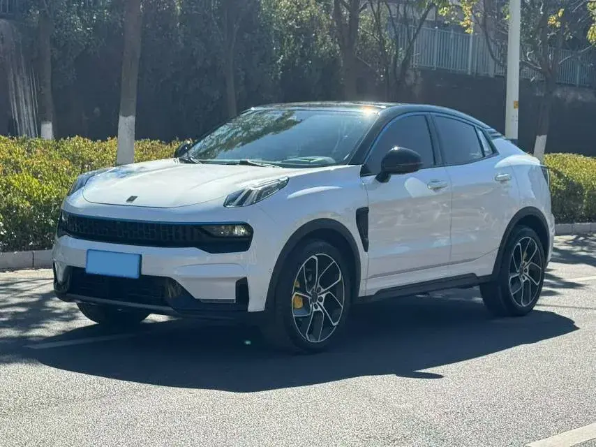 2022 LYNK&CO 05 2.0T 254HP L4 8AT