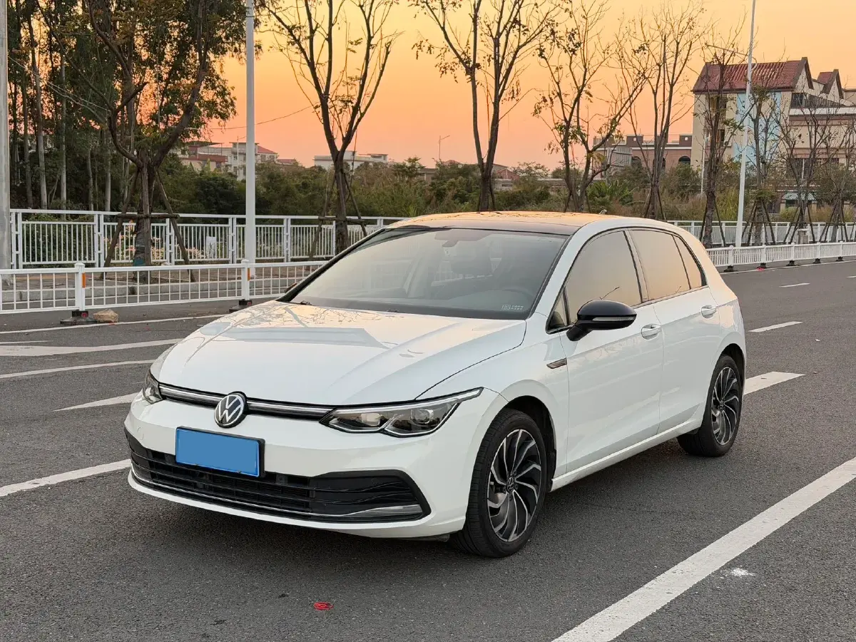 2021 Volkswagen Golf 1.4T 150HP L4 7DCT