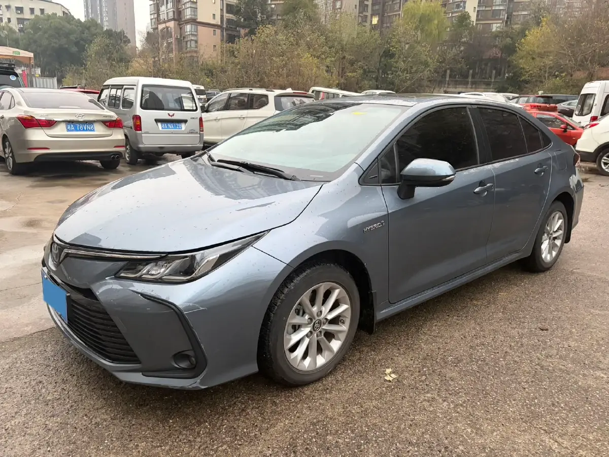 2022 Toyota Corolla 1.8L 98HP L4 E-CVT Hybrid