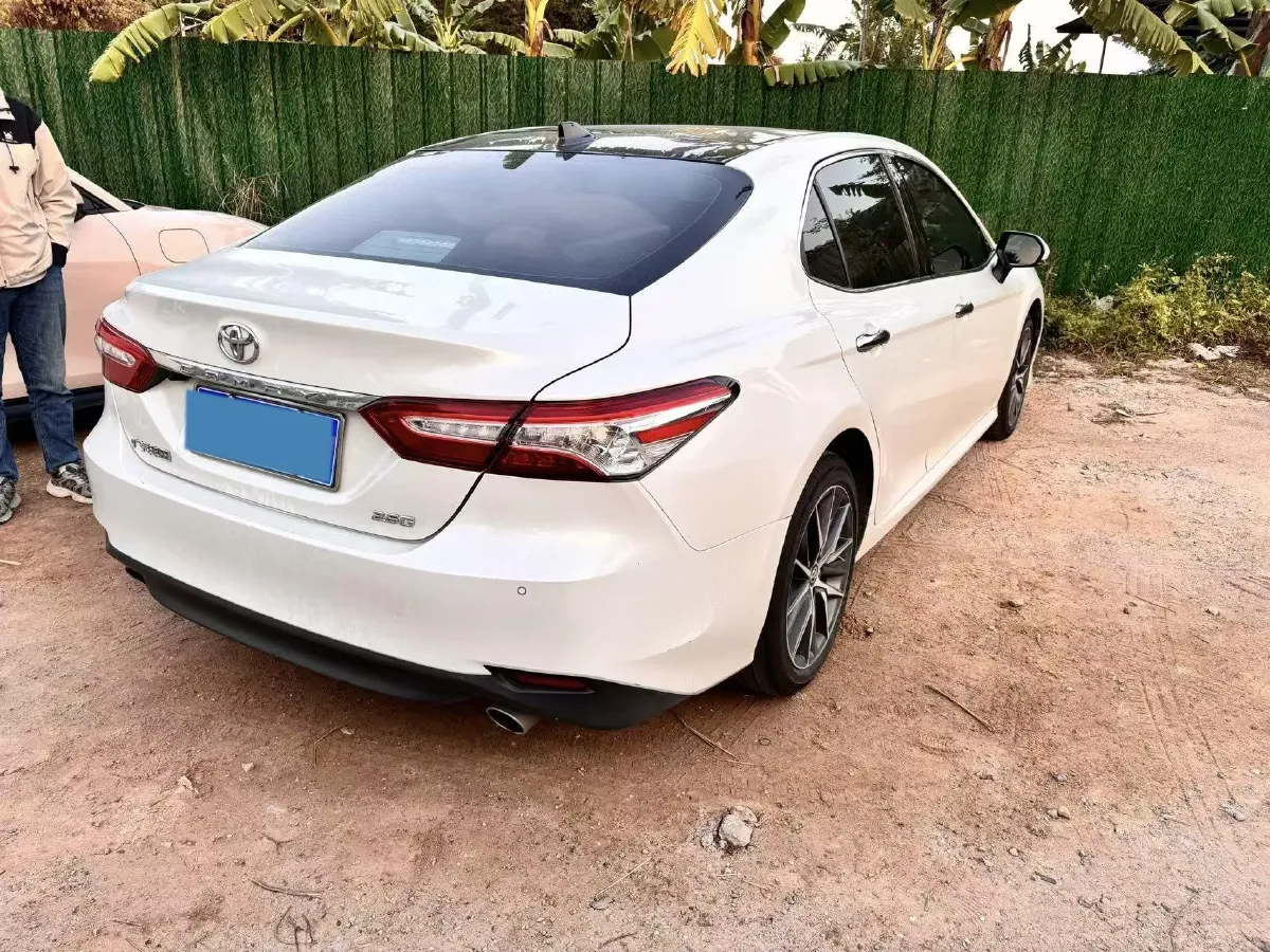 2021 Toyota Camry 2.5L 209HP L4 8AT,autocango,china used car exporter,china ev exporter,chinese used car exporter,chinese used ev exporter