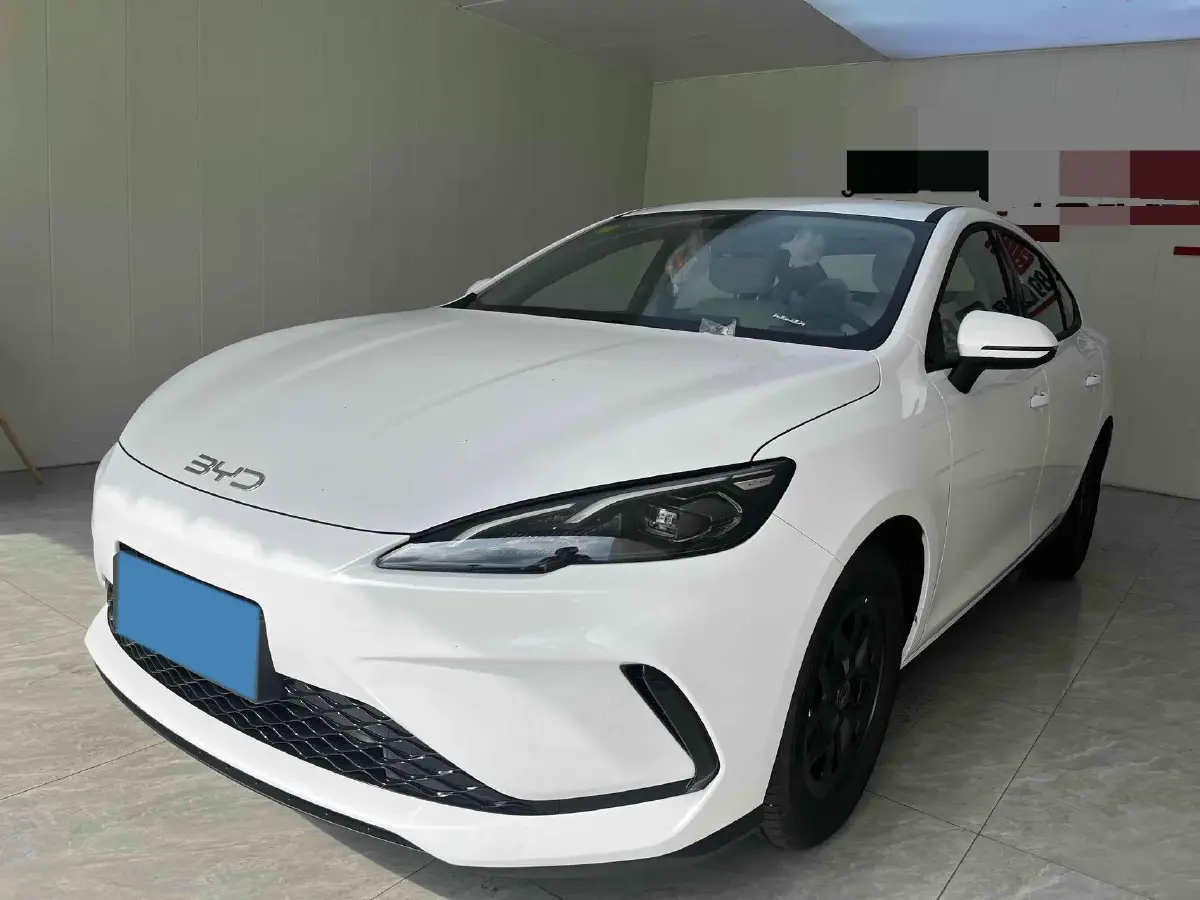 2025 BYD Seal05 DM-i 1.5L 101HP L4 E-CVT PHEV 7.68KWH