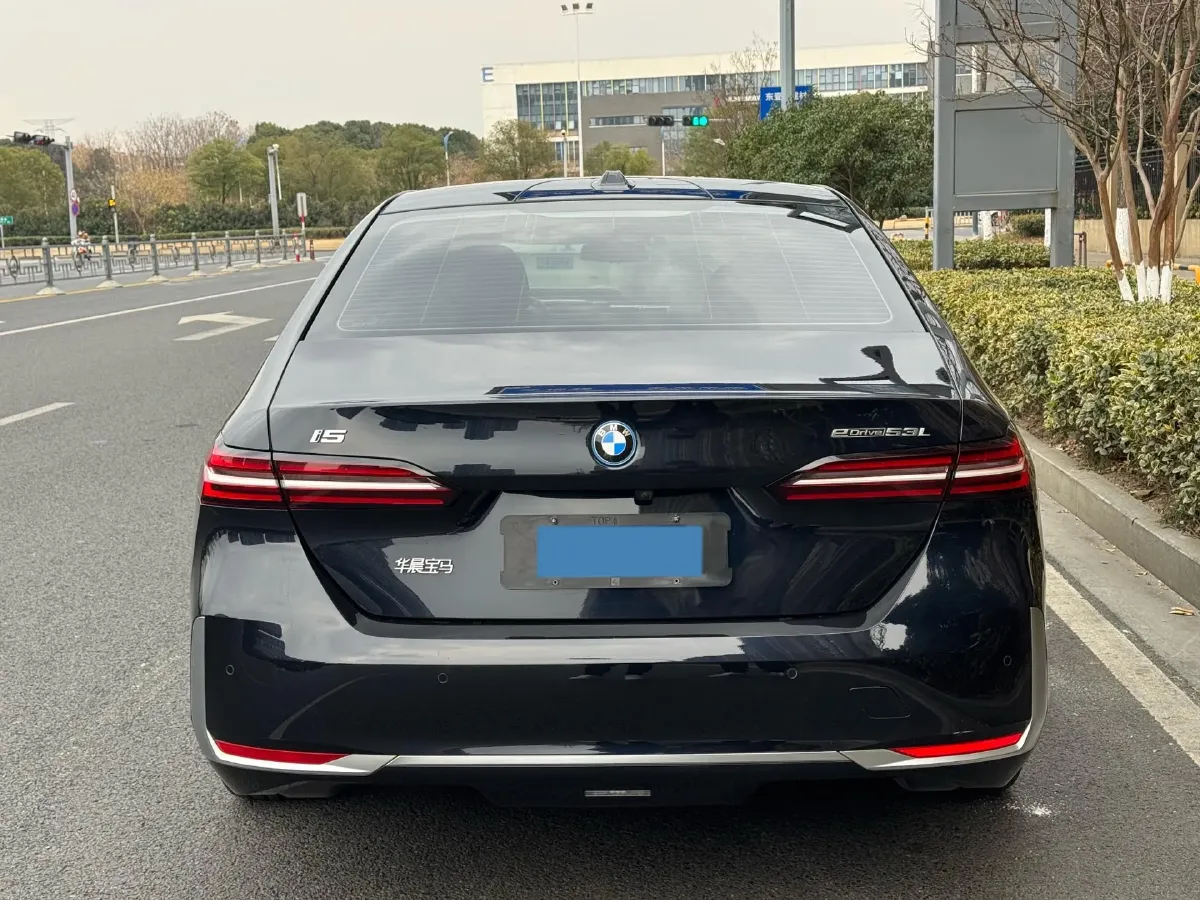 2024 BMW i5 BEV 79.05KWH,autocango,china used car exporter,china ev exporter,chinese used car exporter,chinese used ev exporter