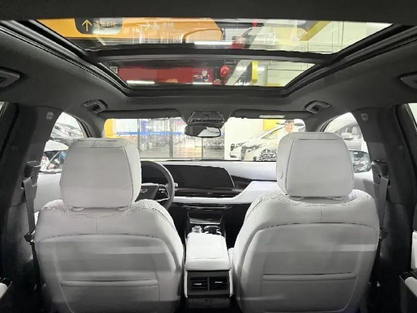 2023 Cadillac GT4 1.5T 211HP L4 9AT,autocango,china used car exporter,china ev exporter,chinese used car exporter,chinese used ev exporter