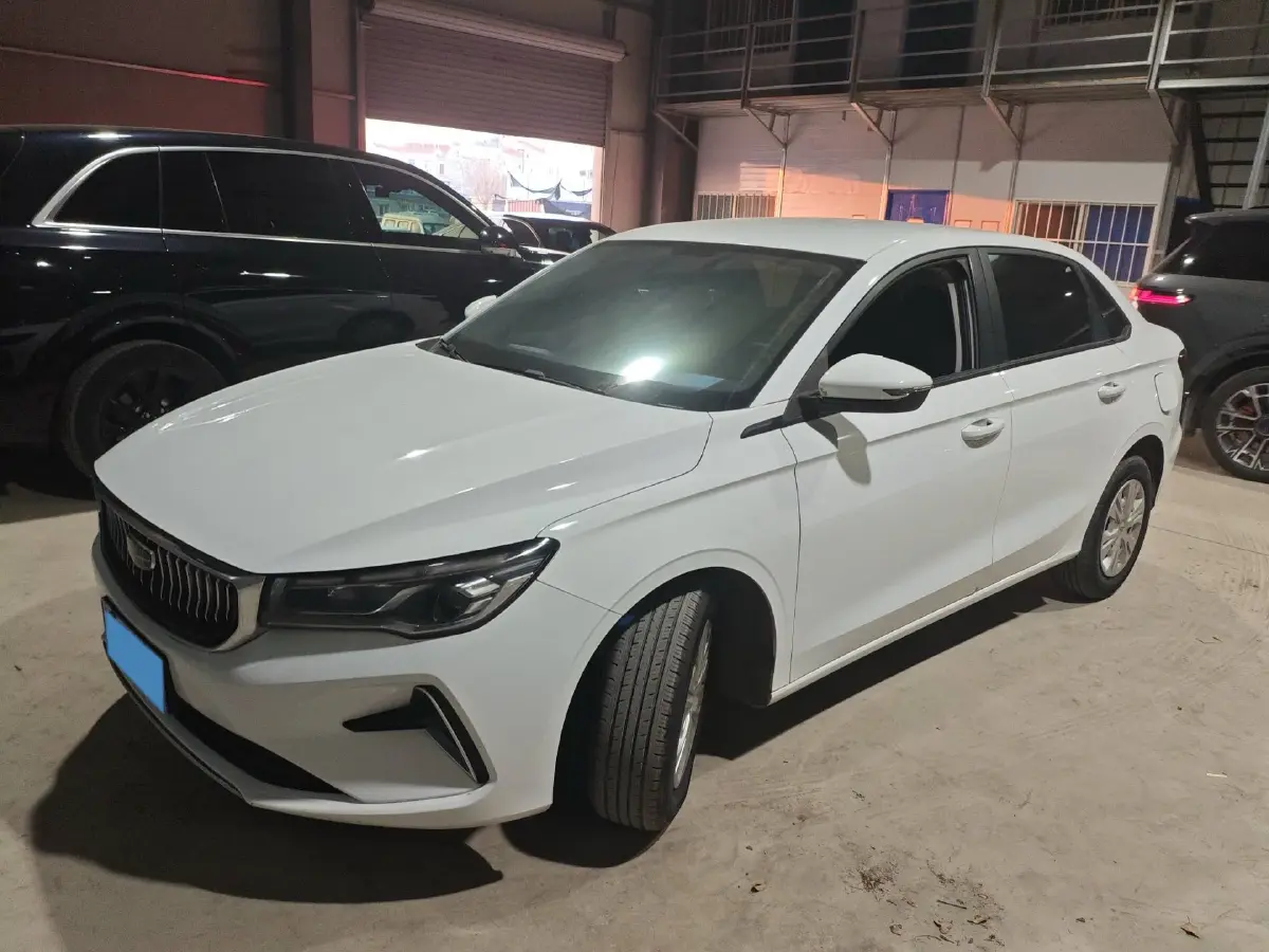 2025 Geely Emgrand 1.5L 127HP L4 5MT