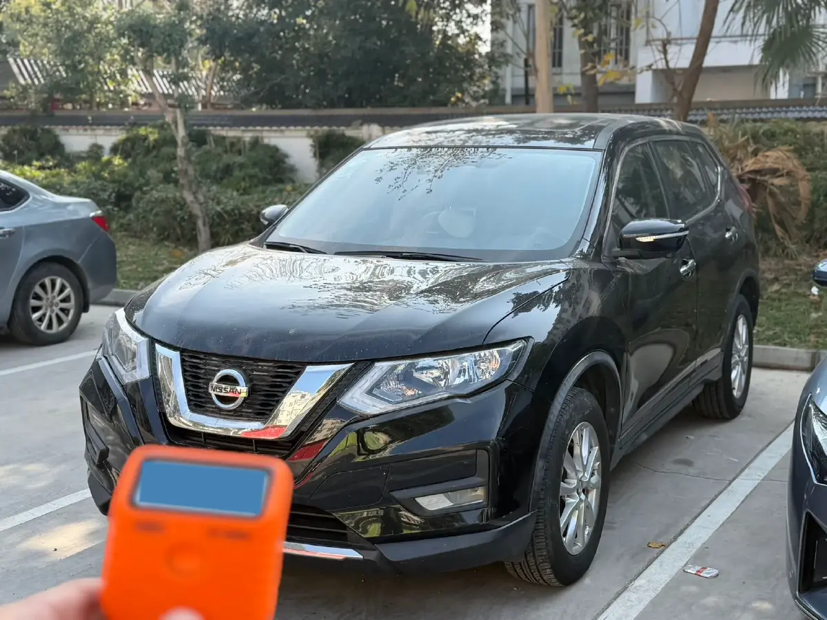 2020 Nissan X-Trail 2.0L 154HP L4 CVT