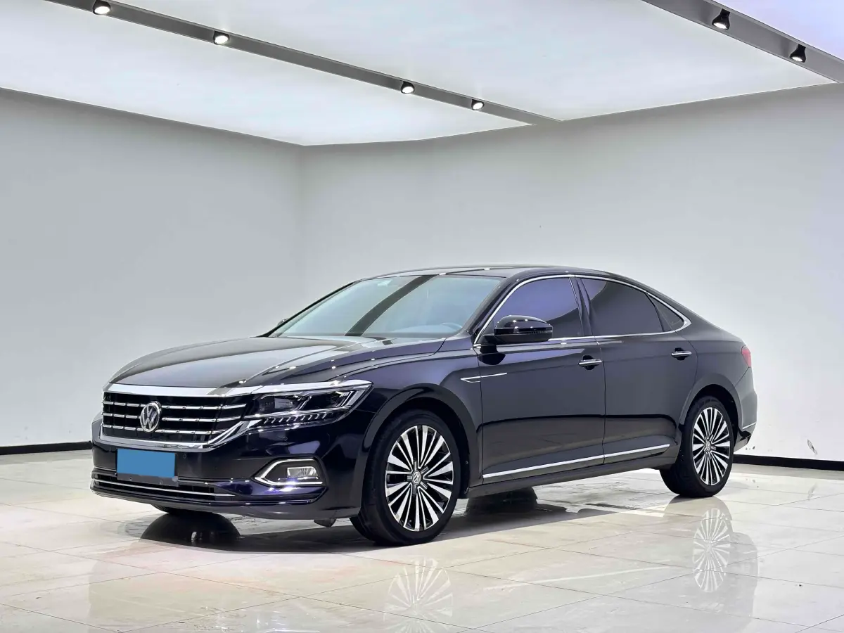 2021 Volkswagen Passat 2.0T 186HP L4 7DCT
