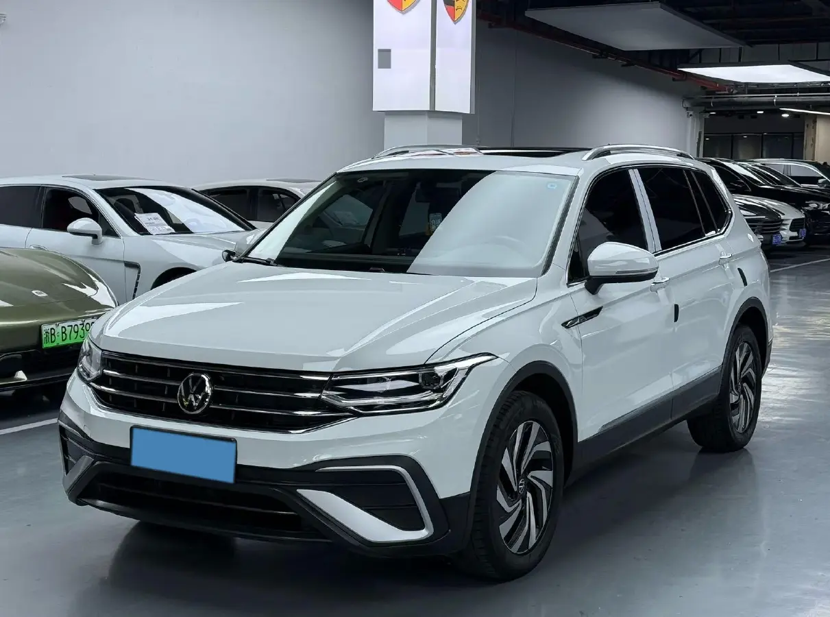 2023 Volkswagen Tiguan L 1.5T 160HP L4 7DCT
