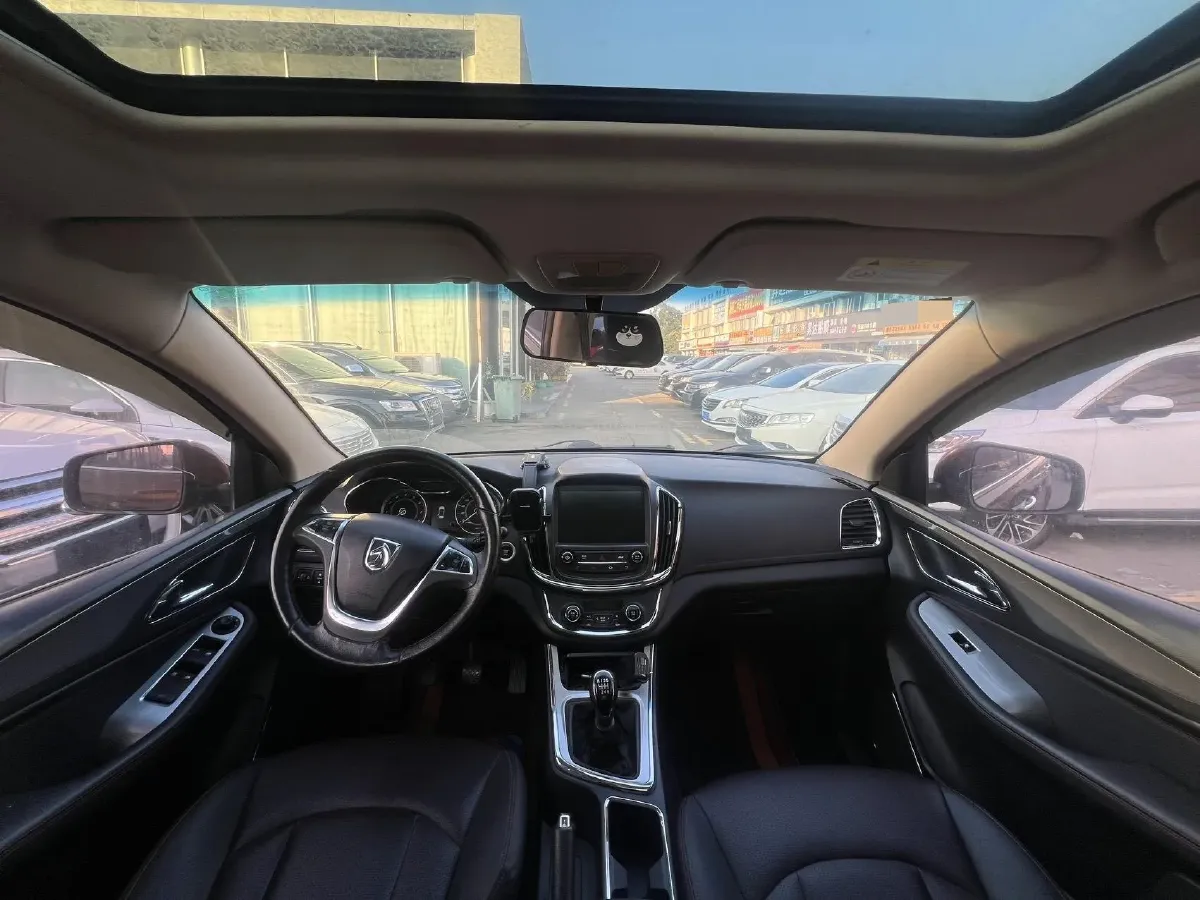 2016 HaiMa S5 1.6L 122HP L4 5MT,autocango,china used car exporter,china ev exporter,chinese used car exporter,chinese used ev exporter