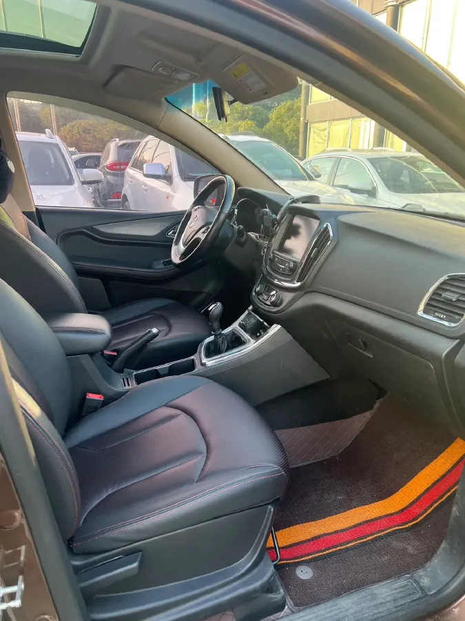 2016 HaiMa S5 1.6L 122HP L4 5MT,autocango,china used car exporter,china ev exporter,chinese used car exporter,chinese used ev exporter